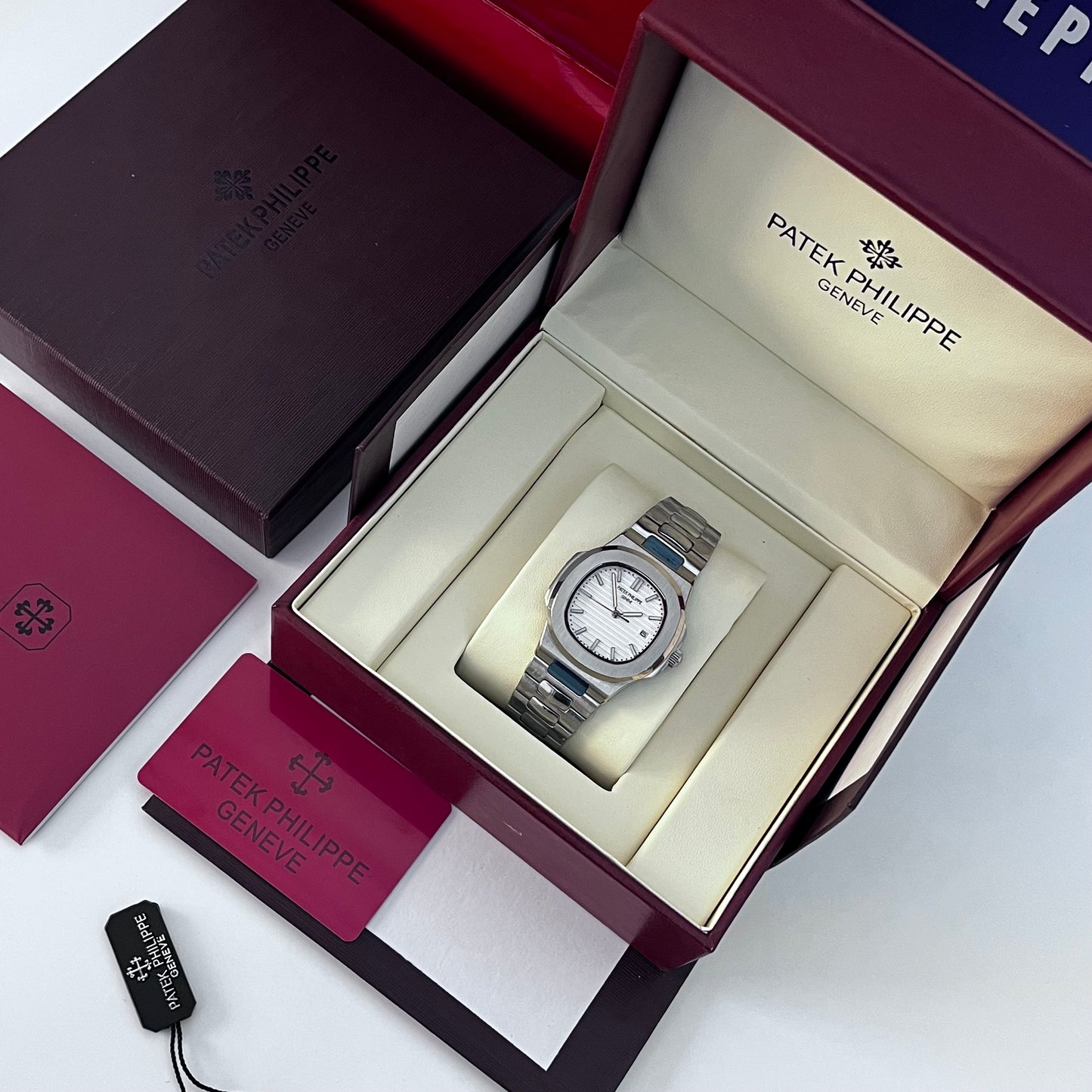 Montre PATEK nautilus mecanique AAA BLANC