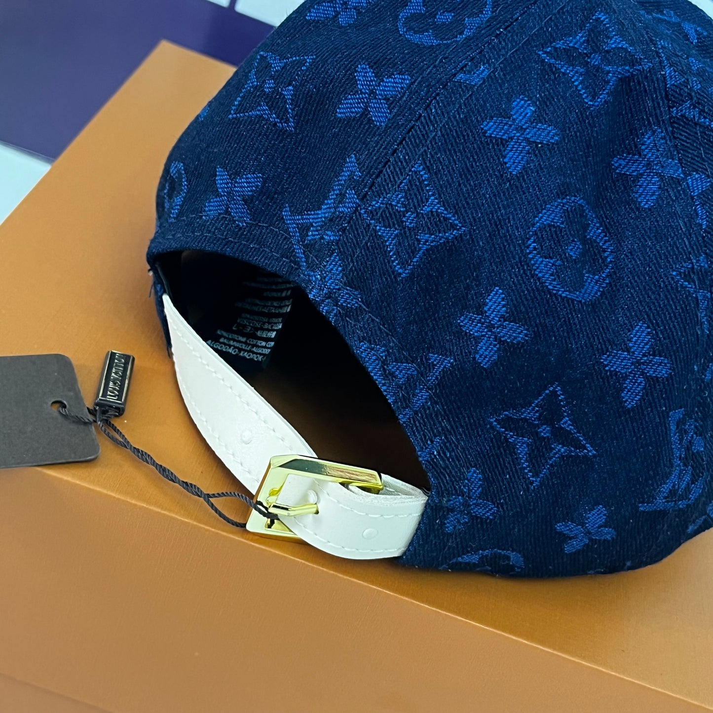 Casquette LV BLEU DJEAN 🇨🇳