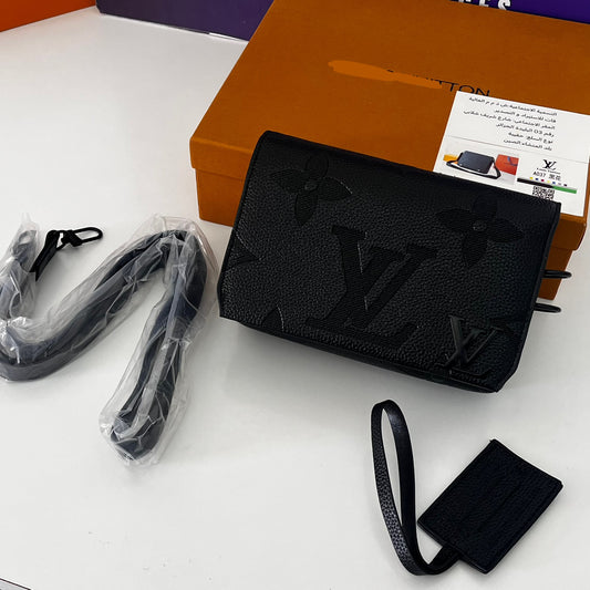 Sacoche lv petite + sac a main  🇨🇳